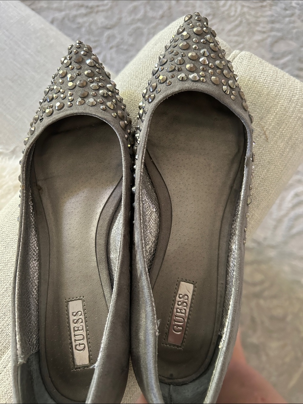 GUESS Silver Crystal-Embellished Pointed Flats